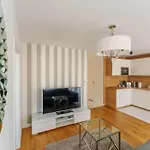 Apart111 Rodzinny 3 - 2 Sypialnie- Sauna, Silownia Апартаменты