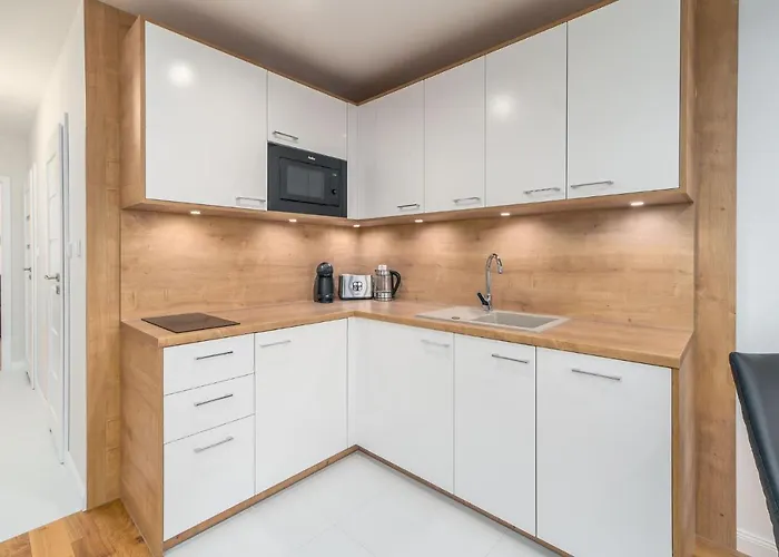 Apart111 Rodzinny 3 - 2 Sypialnie- Sauna, Silownia Apartment *