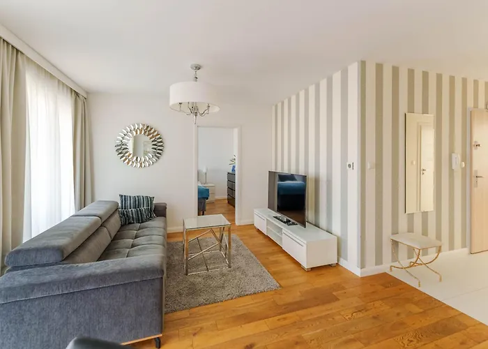 Apart111 Rodzinny 3 - 2 Sypialnie- Sauna, Silownia * Kolberg